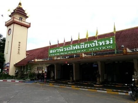 From the busstation or the trainstation to the city From the busstation or the trainstation to the city